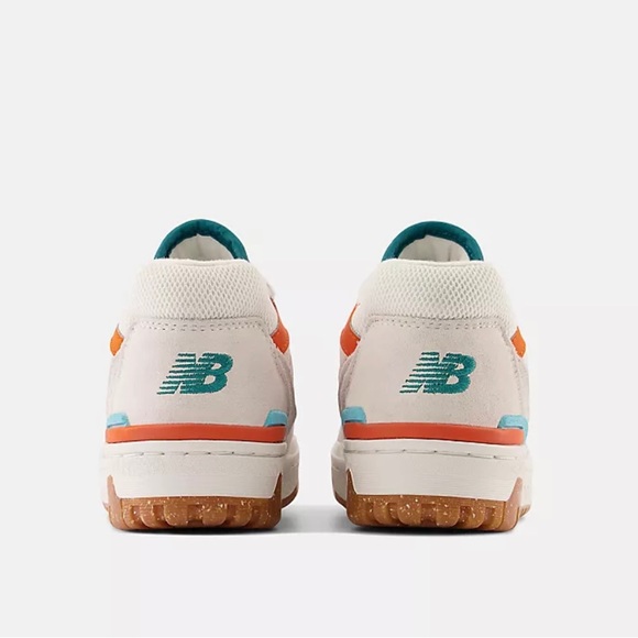 NWT New Balance 550 Sneakers Sea Salt Verdigris and Poppy Women’s Various Sizes - Picture 6 of 16